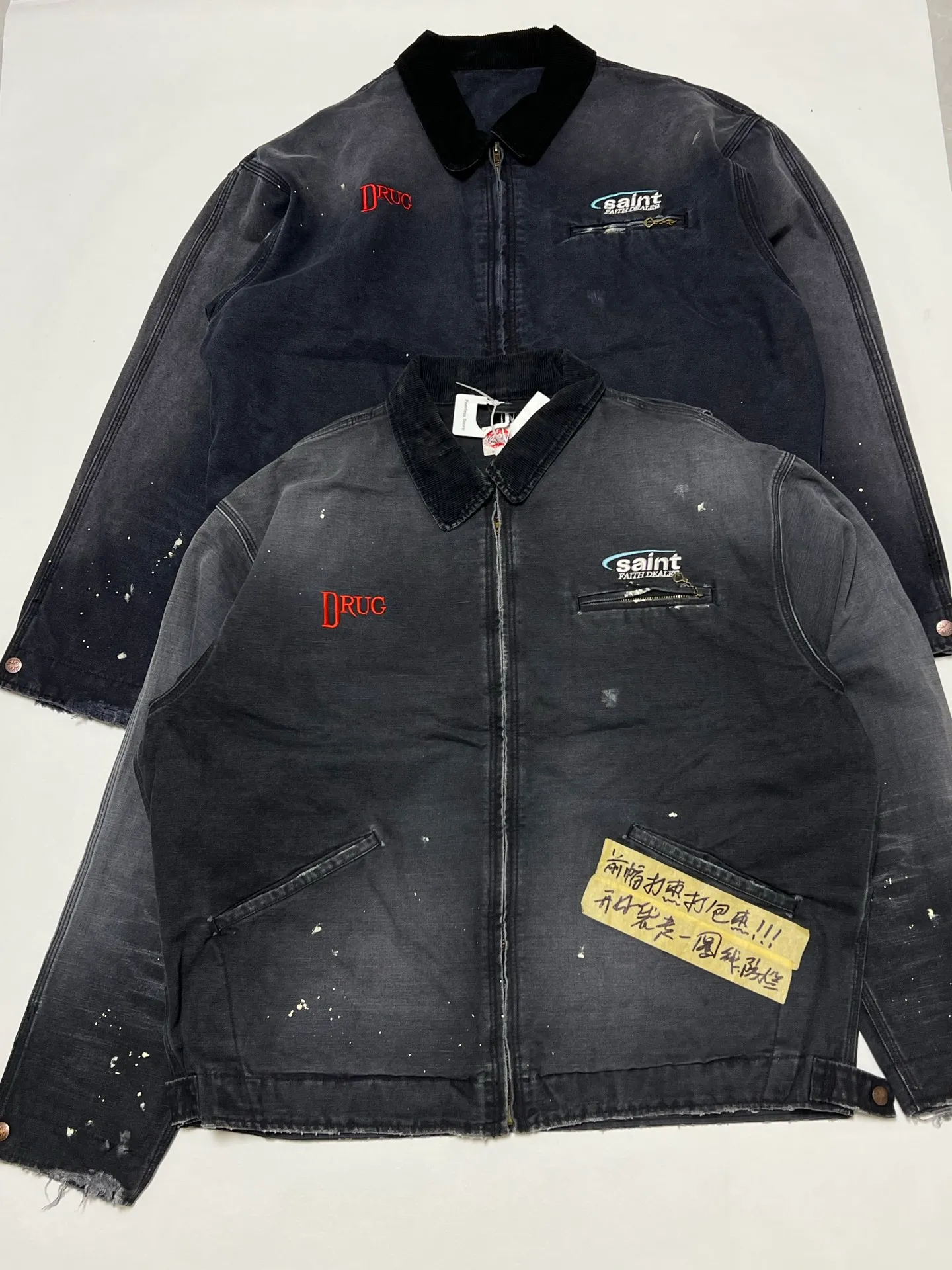 Comparison of panels SAINT Mxxxxxx DETROIT JACKET/DRUG/BLK Detroit Workwear Washed and Distressed Jacket Washed Black S-XL A super heavy-duty Detroit jacket. It took more than 3 months to develop. All details. No detail. Complete reproduction and restoration. Customized washed and faded Assute canvas fabric. Rewashed the watermark to make the bones irregular and whitened. Multiple damage and fraying treatments. The entire garment is completely hand-splashed with ink and paint. Heavy embroidery. Mold-opening with MX6 LOGO buttons Mold-opening customized placket with LOGO zipper No special shape zipper on the chest